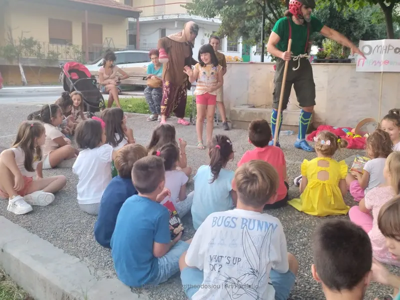 Εικόνα από τις Παραμυθομαχίες.
